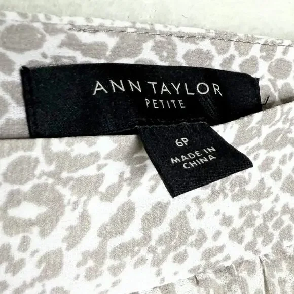 Ann Taylor Pleated Snakeskin Accordion Midi Skirt Size 6P White Gray Office - Picture 5 of 9